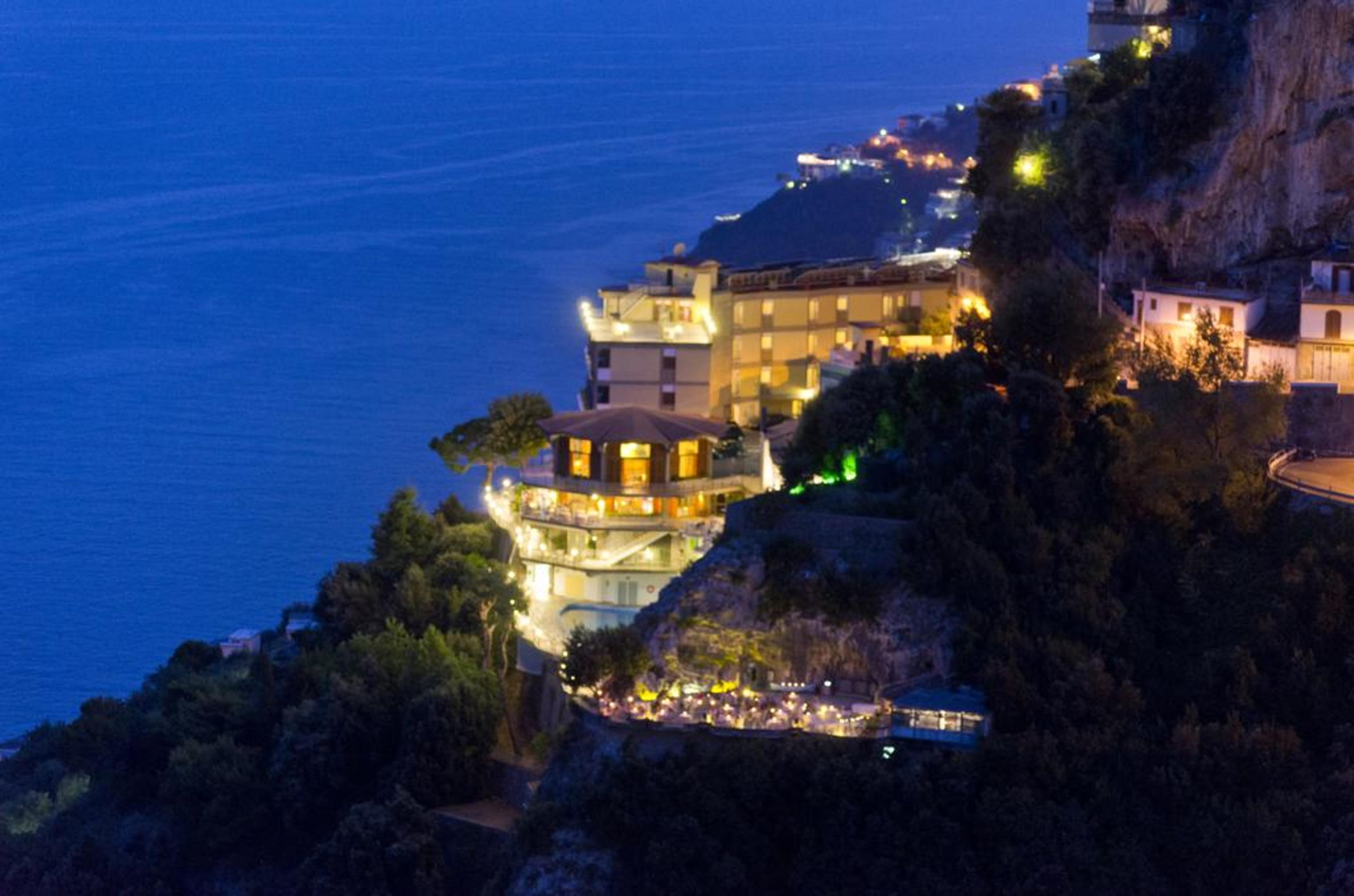 Grand Hotel Excelsior Amalfi Esterno foto