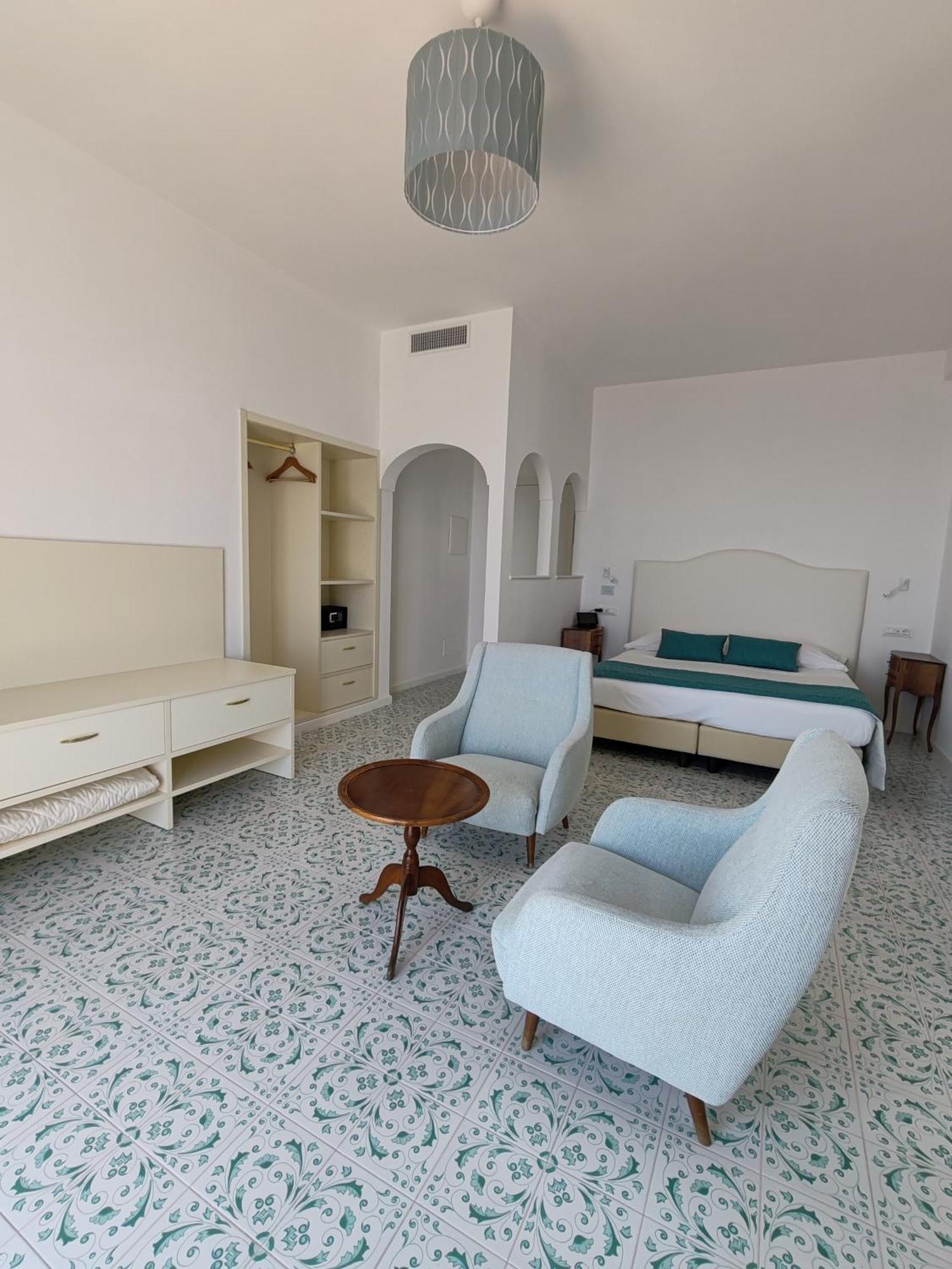 Grand Hotel Excelsior Amalfi Esterno foto
