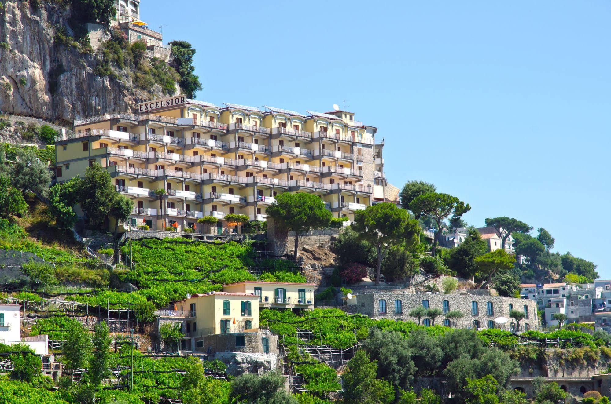 Grand Hotel Excelsior Amalfi Esterno foto