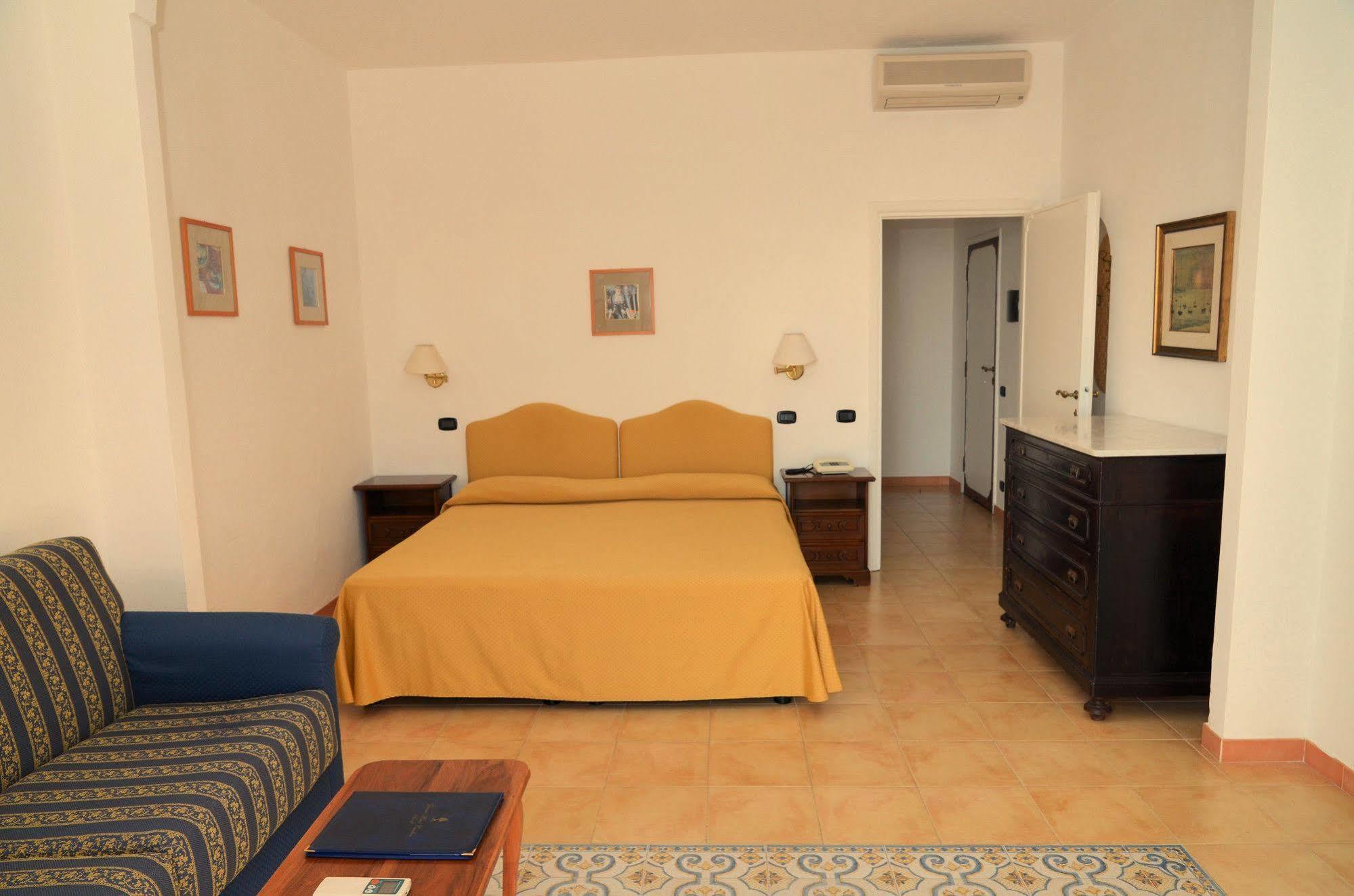 Grand Hotel Excelsior Amalfi Esterno foto
