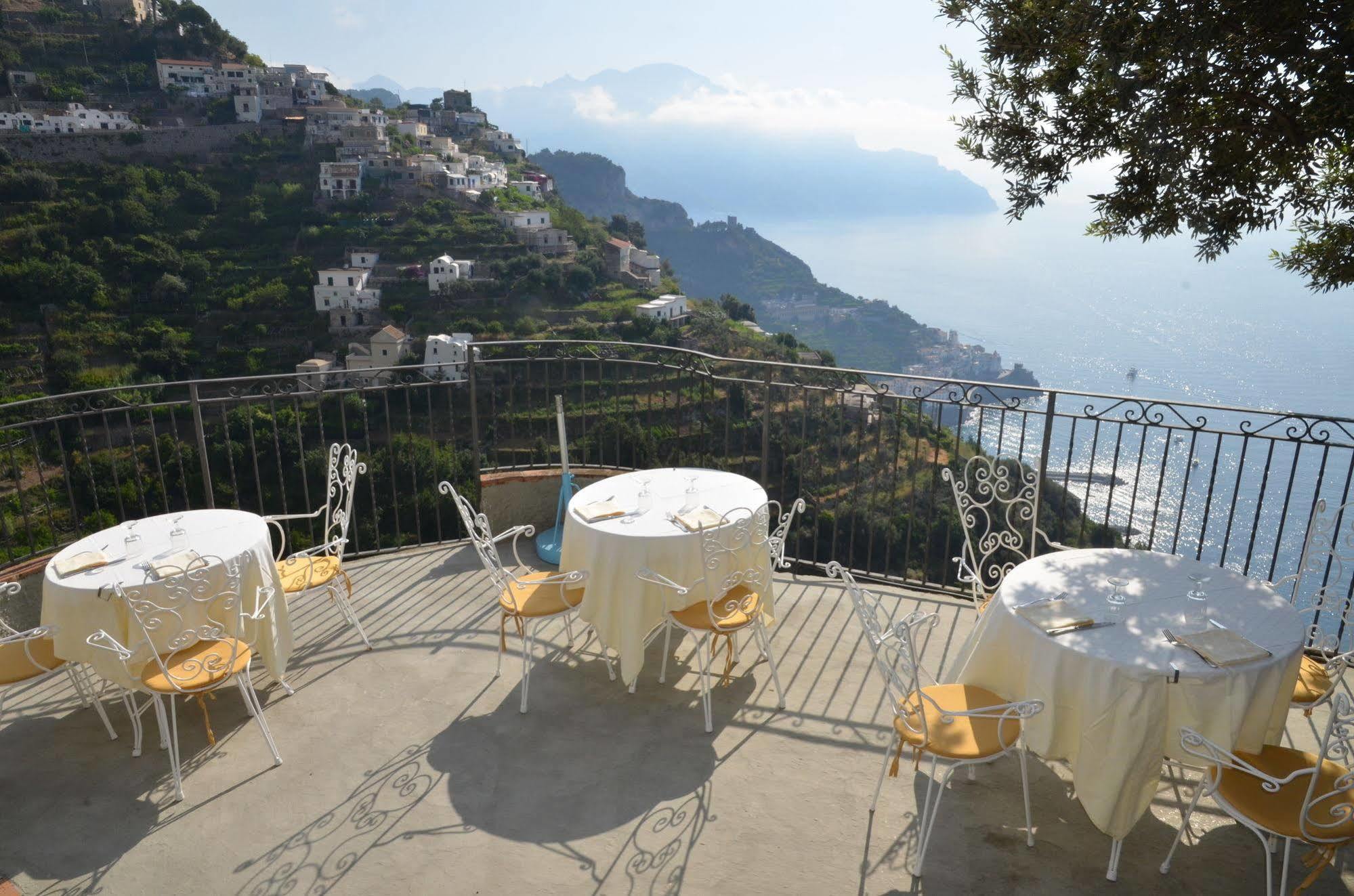 Grand Hotel Excelsior Amalfi Esterno foto